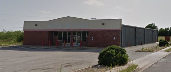 Former Family Dollar - Wichita Falls: 3430 Burkburnett Rd, Wichita Falls, TX 76306